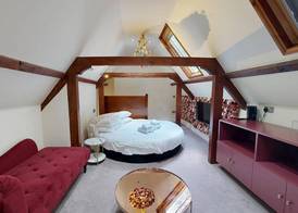 High Tor Hotel 2