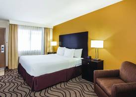 La Quinta by Wyndham Carlsbad - Legoland Area 3