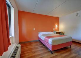 Motel 6 Chicopee, MA - Springfield 5
