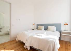 Chiado Studio and One-Bedroom Apartment - by LU Holidays 3