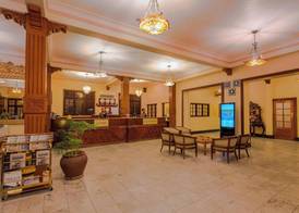 Protea Hotel by Marriott Dar es Salaam Courtyard 3
