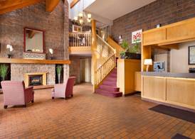 Travelodge by Wyndham North Bay Lakeshore 2