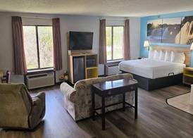 Days Inn by Wyndham Ozark Springfield 2