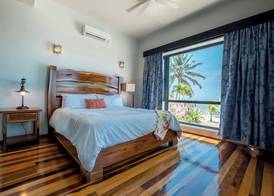 Diamante Beachfront Suites 2