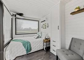 New Wilderness Hideout-Cozy Container Home 4