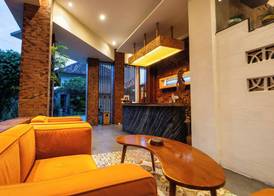 Bali Ayu Hotel & Villas 10 Minutes Walking Distance to the Beach 4