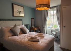 Oak House Hotel 4