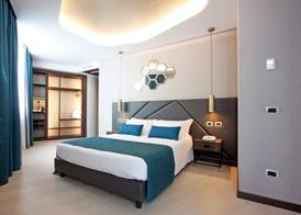 The Hive Hotel 4