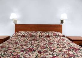 Knights Inn Pittston 3