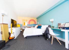 Rambler Hotel 5