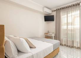Elvira City Apartment 2