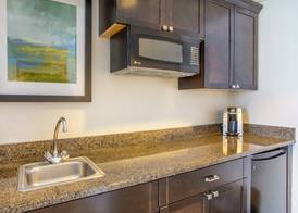 Holiday Inn & Suites PARSIPPANY FAIRFIELD by IHG 3