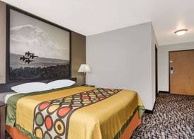 Super 8 by Wyndham Bremerton 5