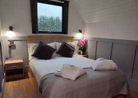 Hillhead Hideaways 3