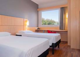 ibis Piracicaba 2
