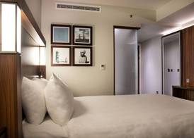 Courtyard by Marriott Edinburgh 4