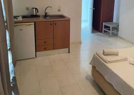 Hotel Kourkoumelata 4