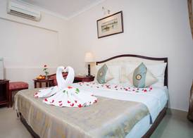 Silver Mounts Hotel 5