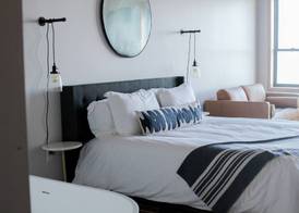 Bowline Hotel 5