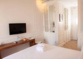 Grand Hotel Urban 5