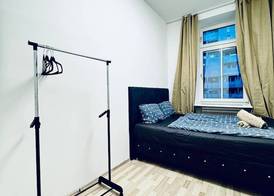 Quiet Private Room Near FAC Platz 5