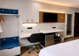 Microtel Inn & Suites by Wyndham Macon 5