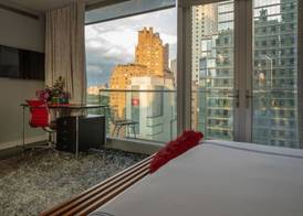 6 Columbus Central Park Hotel 3