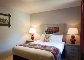Rising Sun Motor Inn and Cabins - Inside the Park 2