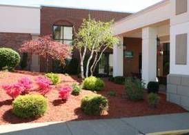 Ramada by Wyndham Uniontown 2