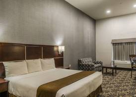 Woodbine Hotel and Suites 5