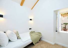 BLACK WATER BAY HOUSE 5