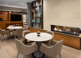 Courtyard by Marriott Seattle Bellevue/Downtown 3