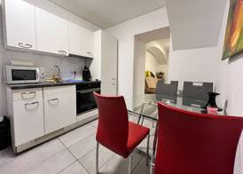 Long Stay 1BR Apt Near Prater Park 4