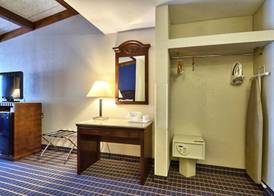 Howard Johnson by Wyndham Bangor 5
