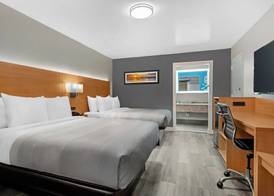 Quality Inn and Conference Center Tampa-Brandon 4