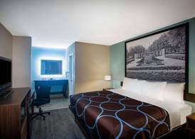 Super 8 by Wyndham Mobile I-65 4