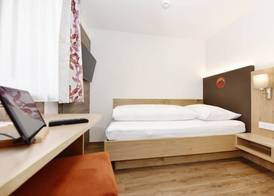 Hotel Alpenfeuer Montafon 5