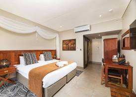 Hwange Safari Lodge 5