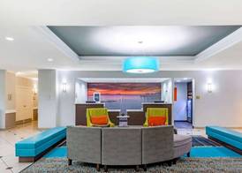 La Quinta by Wyndham Orange 3