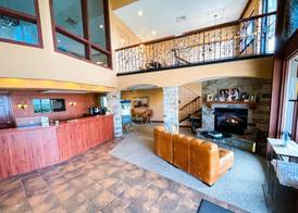 PINEMARK Inn Suites Events 2