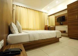 Hotel Avista - Unmarried Couples and NRI not allowed 5