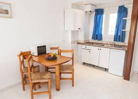 Apartamentos Sol Romántica by DOT Suites 4