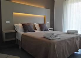 Hotel Desire' 5