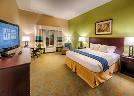 Holiday Inn Express & Suites RED BLUFF-SOUTH REDDING AREA by IHG 5