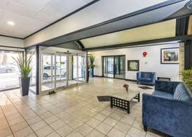 Comfort Inn & Suites Edmonton Downtown 4