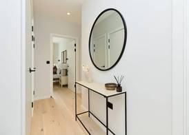 The Brondesbury Quarters - Modern 2bdr Flat With Balcony + Parking 5