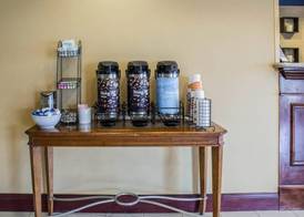 Econo Lodge Ankeny - Des Moines 4