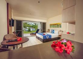 Sunset Resort 5