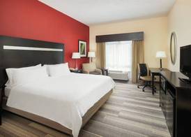 Holiday Inn Express & Suites I-26 & US 29 AT WESTGATE MALL by IHG 5
