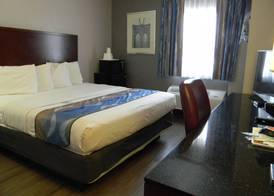 Travelodge Inn & Suites by Wyndham Albany 4